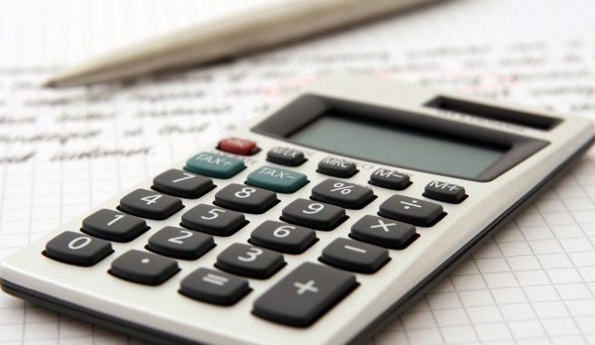 Imagen De Calculadora Y Lapicero