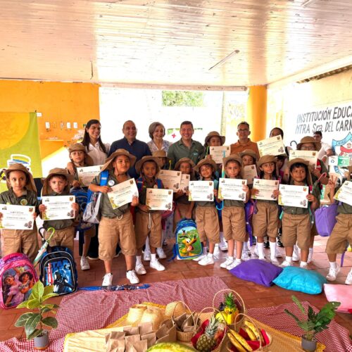 Imagen De Niños Guardianes Del Ambiente Graduados Por La CVS